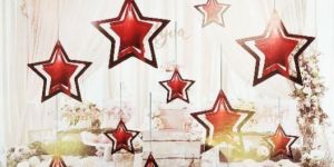 HIPPITY HOP RED STAR 3D PAPER HANGING GARLAND FOR PARTY