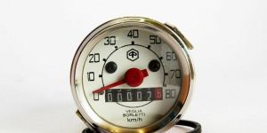 VESPA V50 SPEEDO METER 80 KM