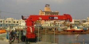 River Dam Cleaning Crane