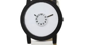 White Dial Leather Belt Paidu Watch - M74