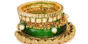 Kundan Glass Bangles