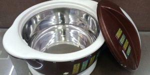 Plastic Insulated Casserole