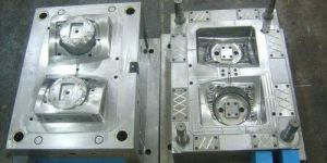Plastic Moulding Dies