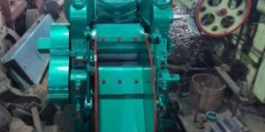 Jaggery Crusher Machine