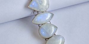 RAINBOW MOONSTONE Cute Delicate Bracelet