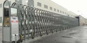 Rolling Retractable Gates