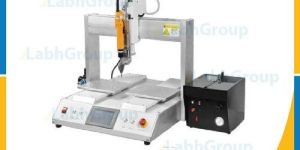 Robotic Screwing Machine