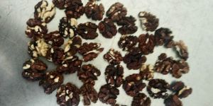 Walnut Kernel Amber Halves