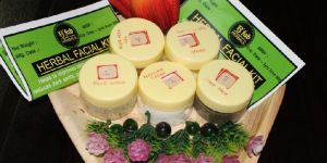 Herbal Facial Kit