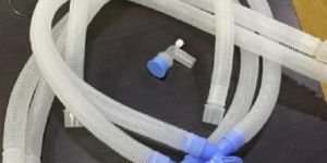 Ventilator Circuit with Double Water Trap