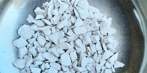 WHITE DIATOMITE CHIPS