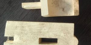 Ceramic Holding Bricks