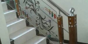 SS Sitill Girl in the Glass Shop