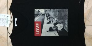 V Neck Digital Print T-Shirt