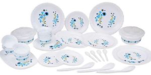 36 Plastic Dinner Set