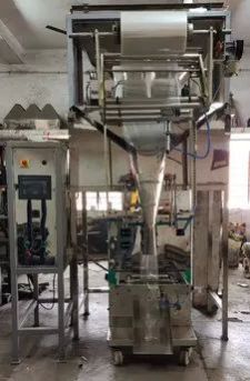 Snacks Packaging Machine