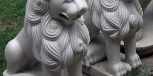 WHITE MARBLE LIONS STATUES