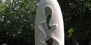 WHITE MARBLE STONE GARDEN SCULPTURE