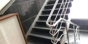 Stainless Steel Staircase Railing