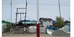 Swan Neck Street Light Pole