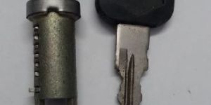 LML SCOOTER IGNITION AND HANDLE LOCK