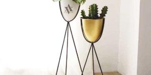 Monotones Set of 2 Metal Indoor Planter