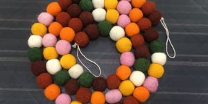 FELT BALL GARLAND