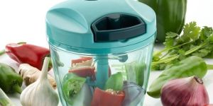 VEGETABLE CHOPPER WITH 5 BLADES