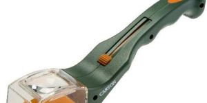 Quick-Release Bug Catching Tool