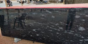 FISH BLACK GRANITE