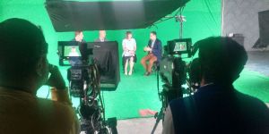 Camera Crew Professional