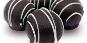 Spongy Choco Cake Balls