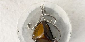 Tiger Eye Silver Pendant