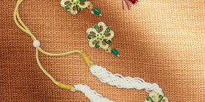 938 Chick Necklace Set