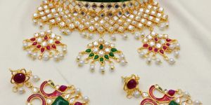 AAD 582 Kumdan Necklace Set