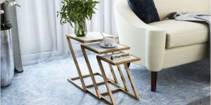 Sparrow Nest of Tables