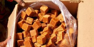 Natural Jaggery Cubes