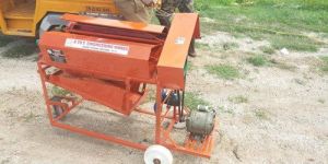 Peanut Picking Thresher