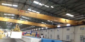 Grab Handling EOT Crane