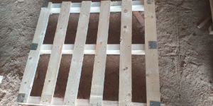 Pinewood Pallet