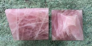 Pyramide Shape Rose Quartz Gemstone