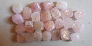 Rose Quartz Rune Set