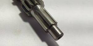 Three Wheeler Clutch Shaft