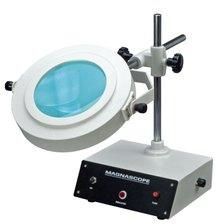 Illuminated Magnifier