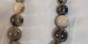 Artificial Necklaces