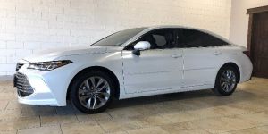 2019 Toyoa Avalon XLE whatsApp chat: +995.557538292