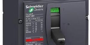 MOLDED CASE CIRCIT BREAKER