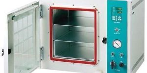 Vacuum Oven