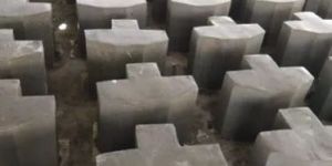 T Road Divider 380 X 450 X 300mm