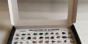 RO50WM Collection of 50 Rocks Minerals Rocksmins Colour Box
